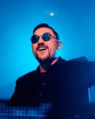 BLUUR Révolutionne la Scène Musicale avec 'Don't Overthink It'
