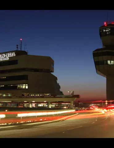 Un ancien aéroport de Berlin se métamorphose en sanctuaire de la techno